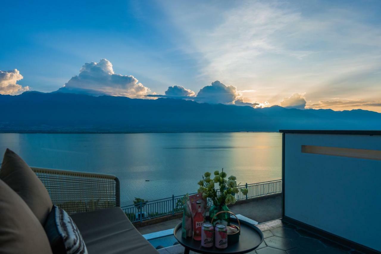 Dali Jiuxiao Star With Seaview Hotel Ngoại thất bức ảnh